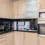 Oceanfront Luxury Living דירה אסטפונה