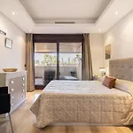 Oceanfront Luxury Living אסטפונה